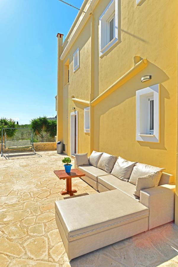 Villa Konstantinos 6 Bedrooms Aegina 외부 사진