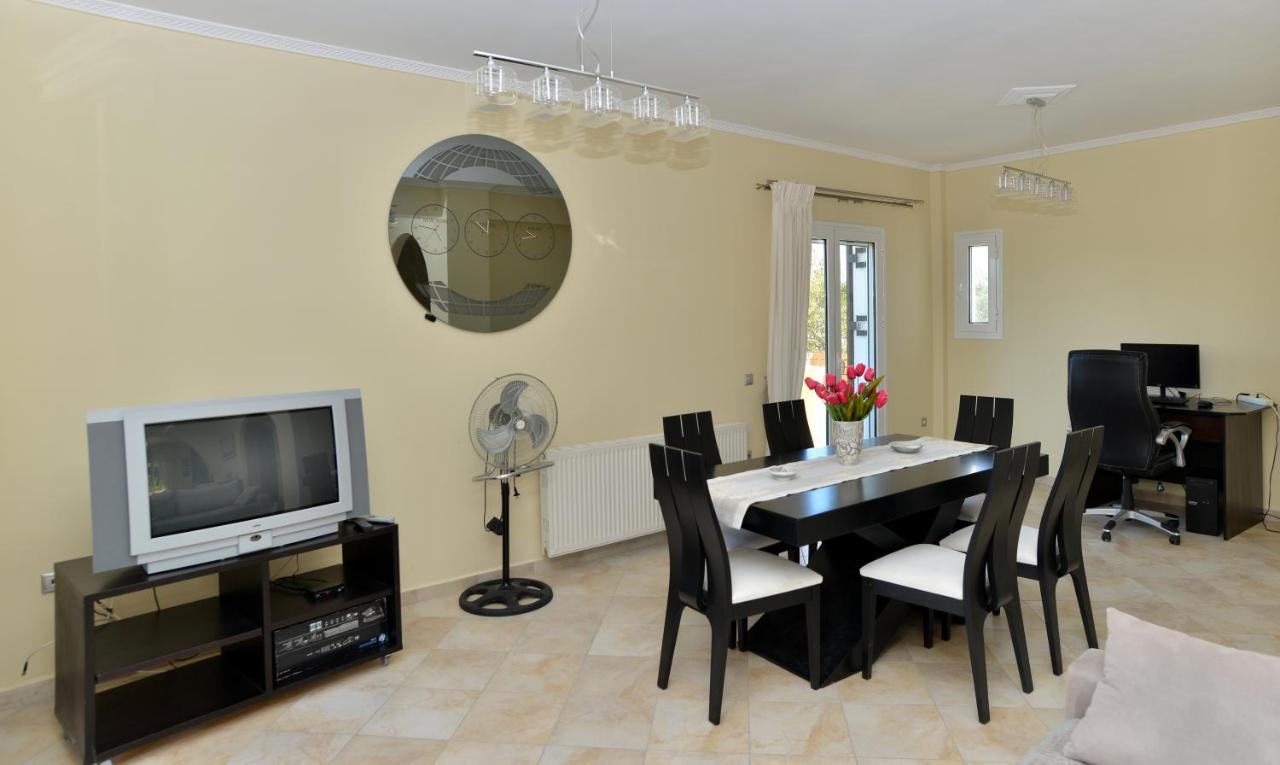 Villa Konstantinos 6 Bedrooms Aegina 외부 사진