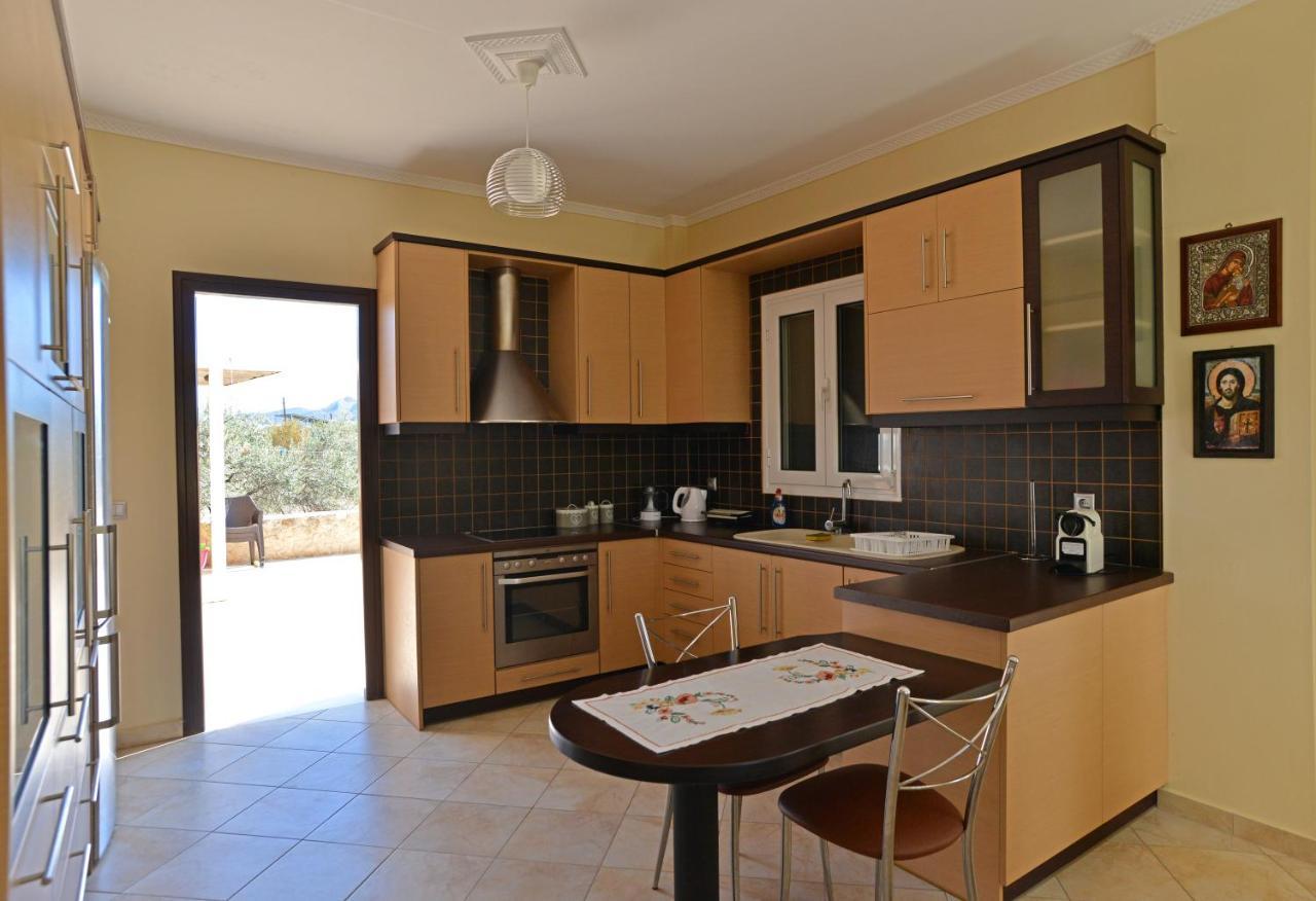 Villa Konstantinos 6 Bedrooms Aegina 외부 사진