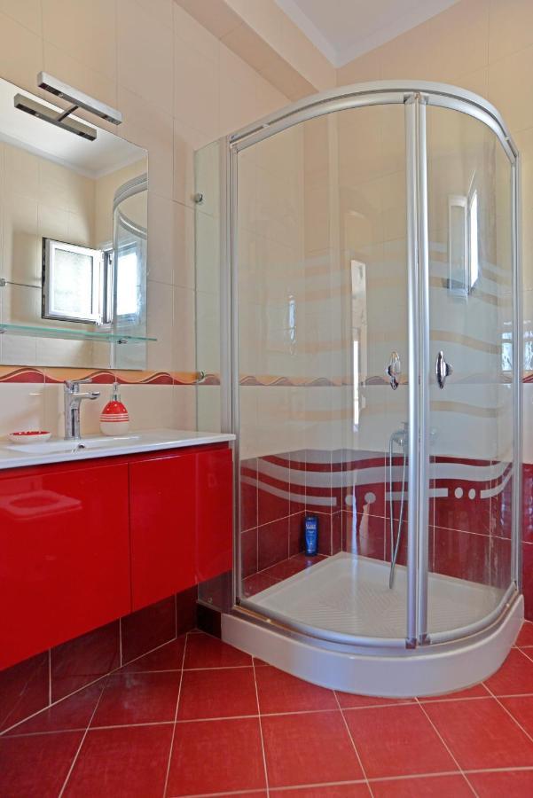 Villa Konstantinos 6 Bedrooms Aegina 외부 사진