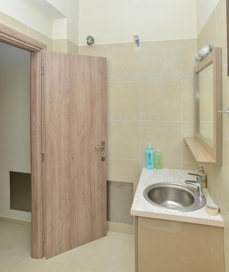 Villa Konstantinos 6 Bedrooms Aegina 외부 사진