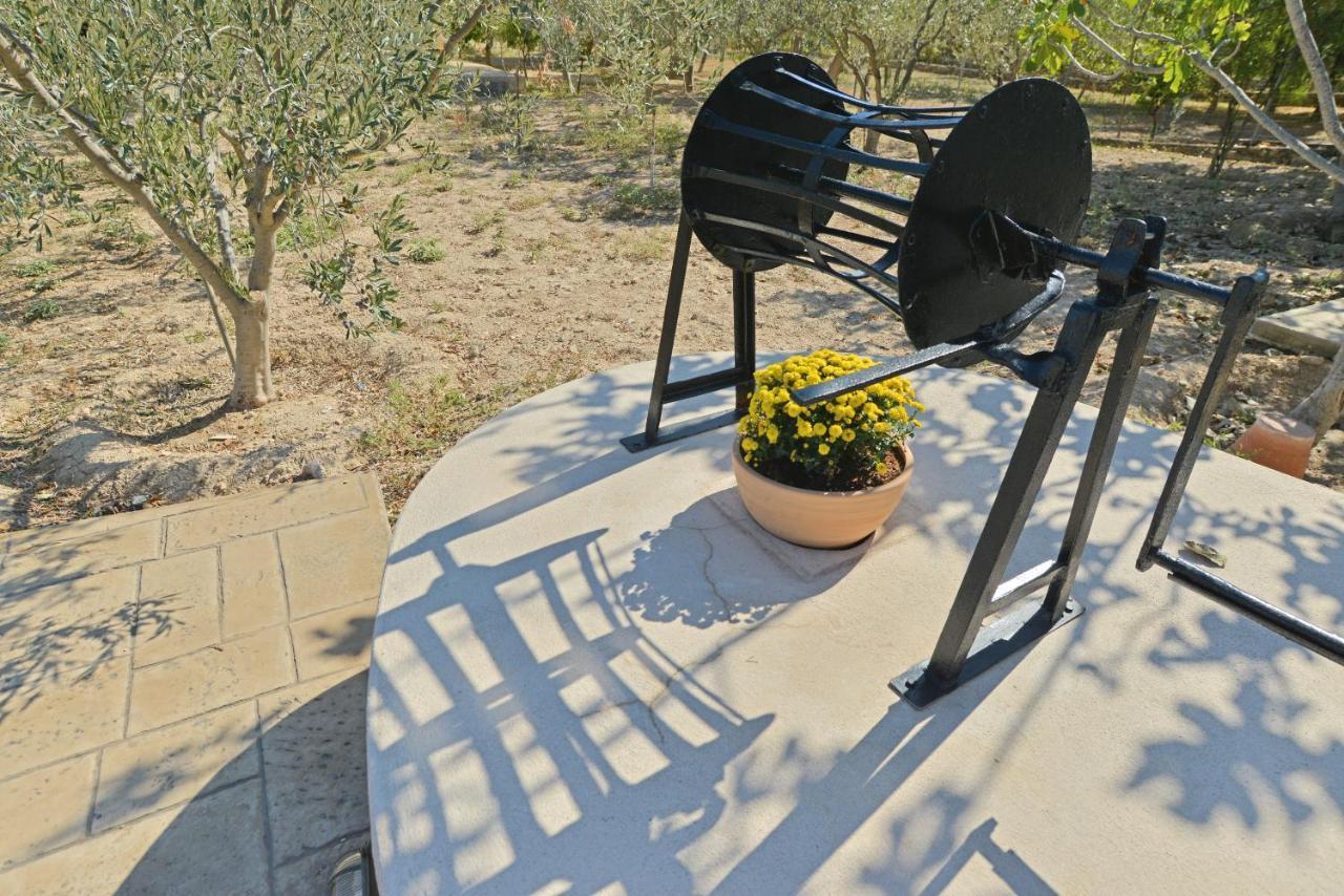 Villa Konstantinos 6 Bedrooms Aegina 외부 사진